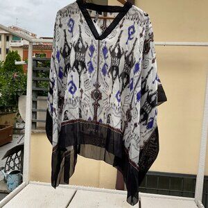 Rare Gucci Silk Kaftan – Kimono Sleeve, Abstract Native-Inspired Print